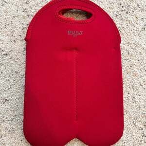 Built NY Three Wine Bottle Tote Carrier Bag Red Insulated Reusable